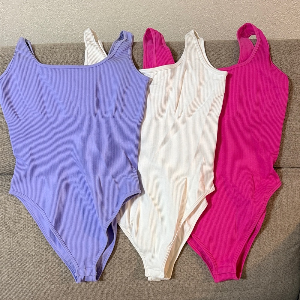 3 Pack - ribbed tank body suits - NEW - size M